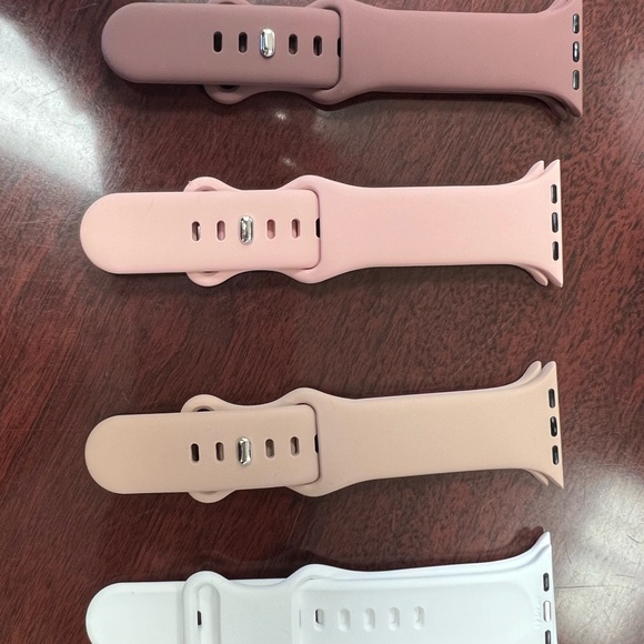 Series 3 Apple Watch - Picture 4 of 5